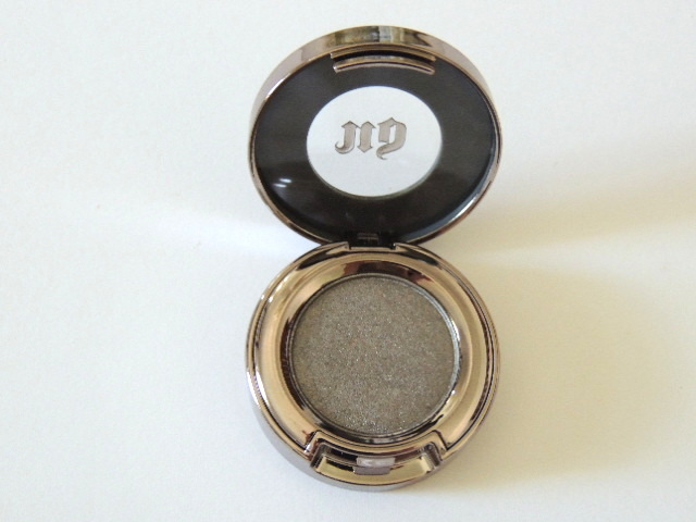 urban decay eyeshadow mushroom 2